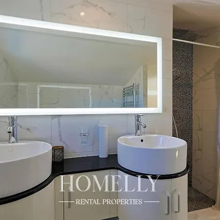 Elegante Avec Piscine A - Chrystal Vila *