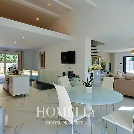 Elegante Avec Piscine A - Chrystal Willa Saint-Tropez